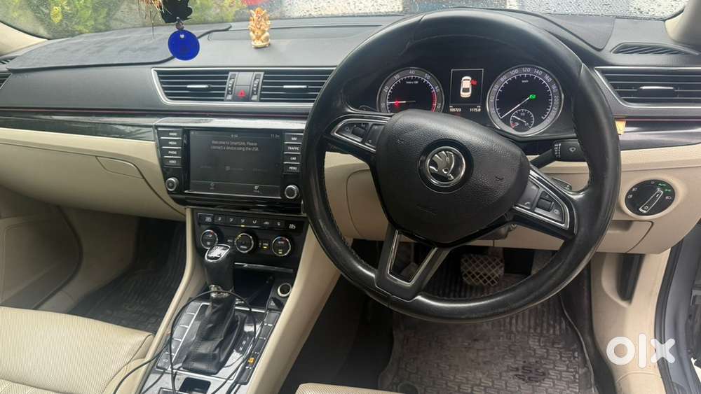 Skoda Superb 2017 Petrol Well Maintained
