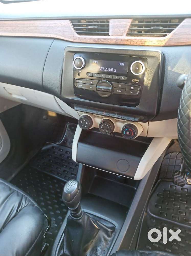 Renault Triber Rxl, 2021, Petrol