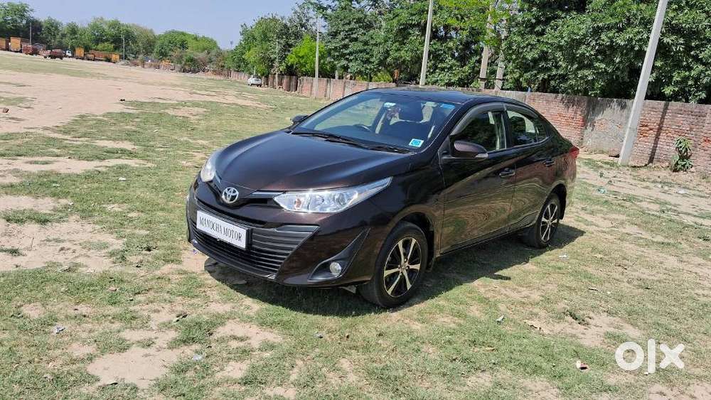 Toyota Yaris G Cvt, 2022, Petrol