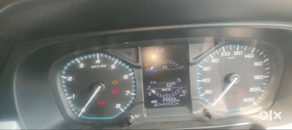 Bh Number | 24,000 Km | Brand New | Full Modified | 7-seater लेने हेतु
