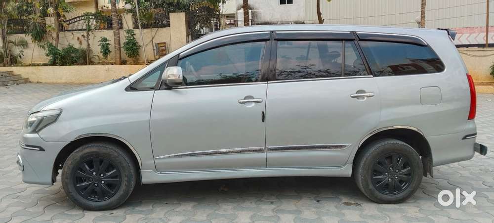 Toyota Innova 2.5 Vx 7 Str Bs-iii, 2011, Diesel
