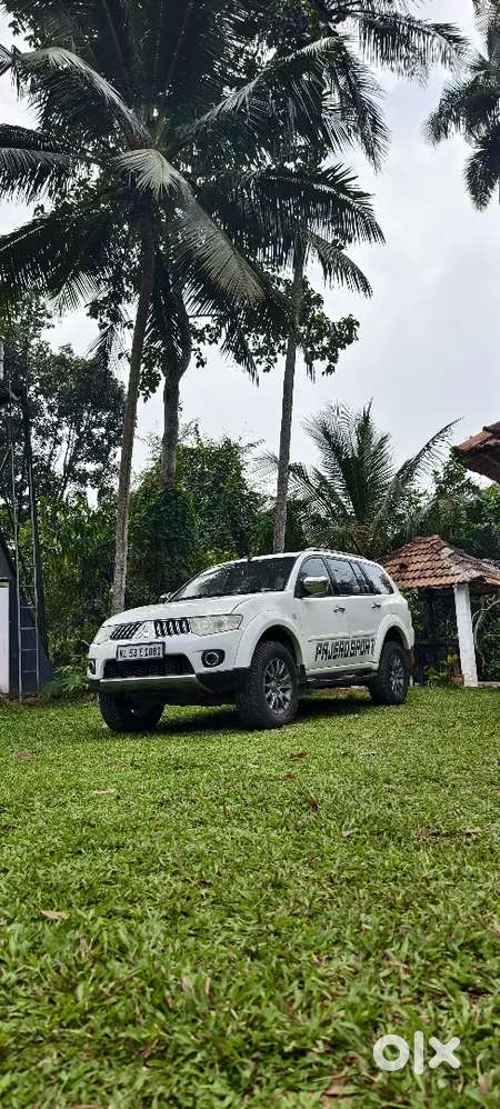 Mitsubishi Pajero Sport 2012 Diesel Manual 4x4 ( Original Kerala)