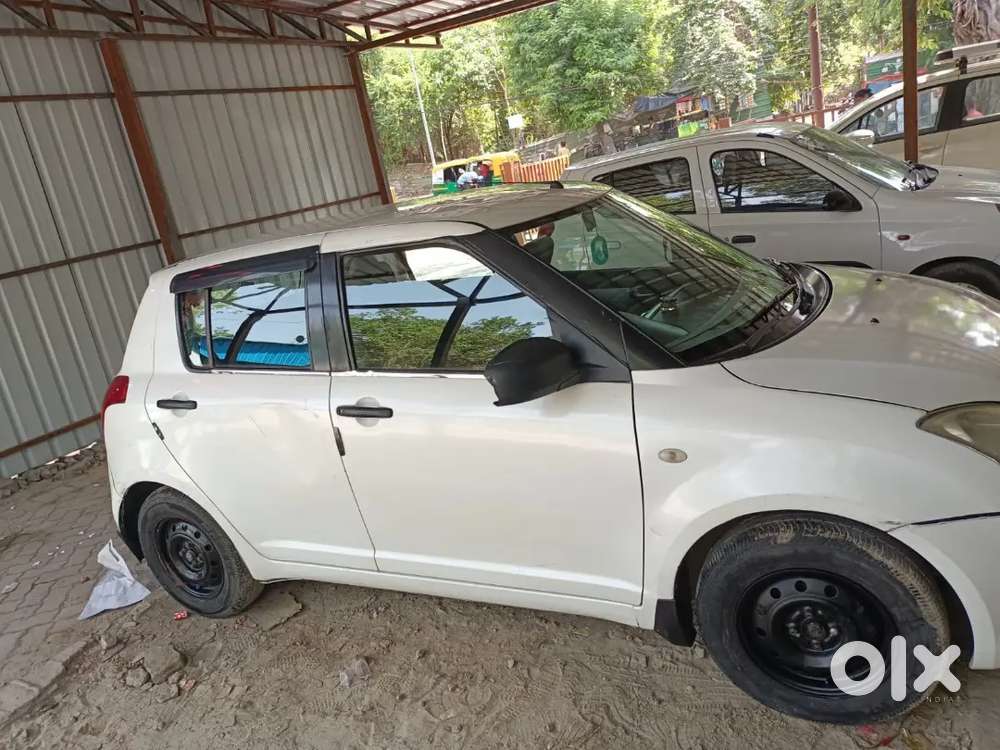 Maruti Suzuki Swift 2010 Year