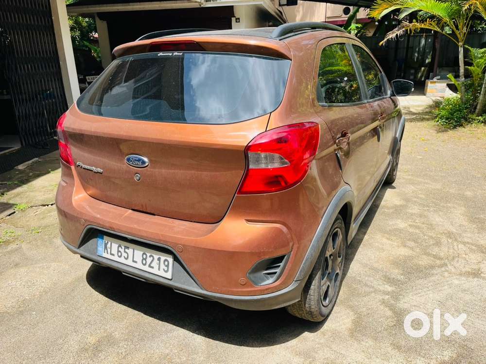 Well Maintained And Clean Hatch Back