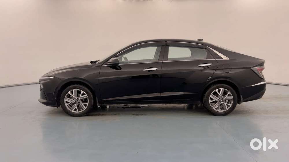 Hyundai Verna 1.5 Sx (o) Petrol Mt, 2023, Petrol