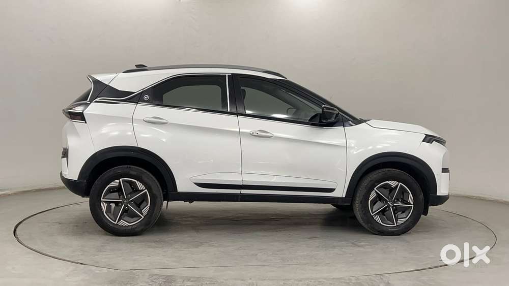 Tata Nexon Creative Plus S 1.2 Revotron Petrol 6 Amt, 2023, Petrol