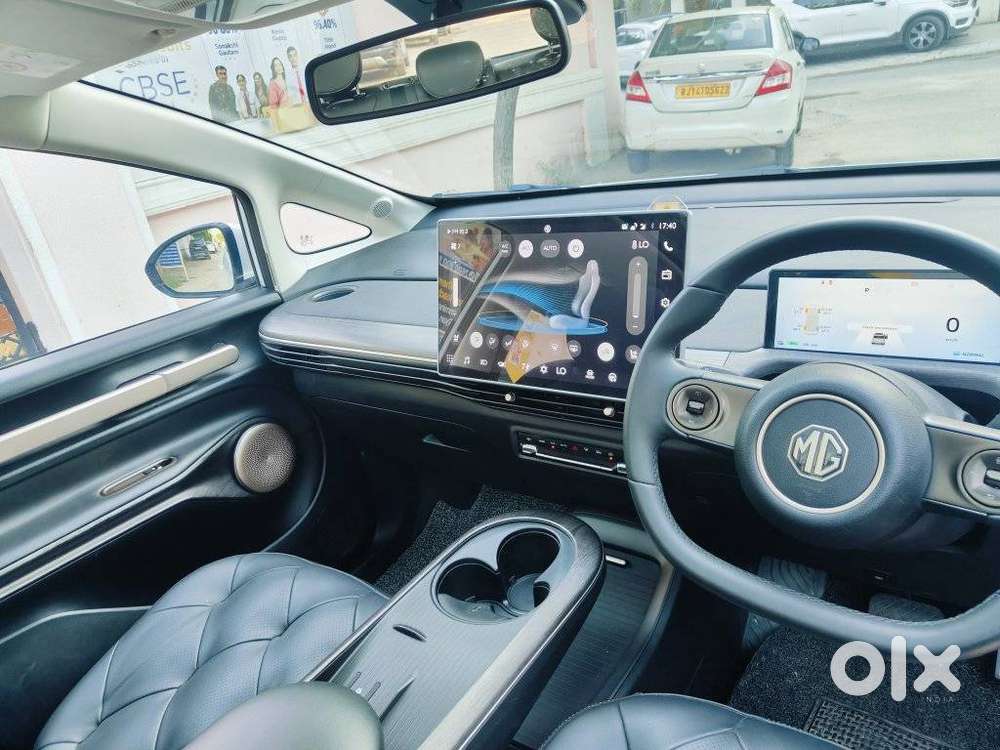 Mg Windsor Ev Essence, 2024, Electric