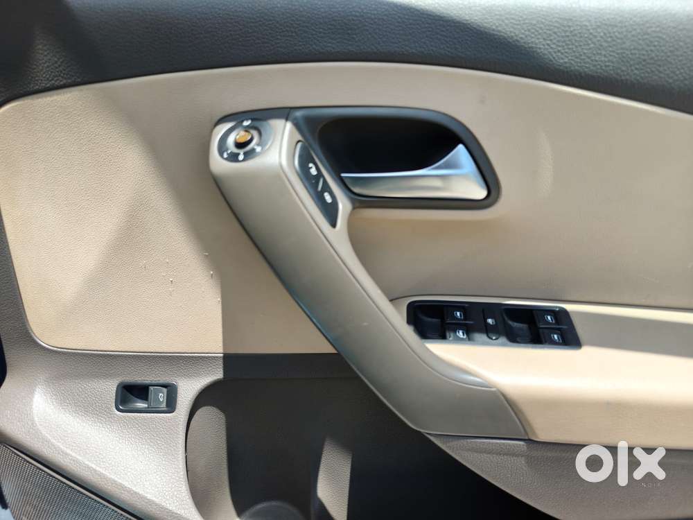 Volkswagen Vento Petrol Highline At, 2017, Petrol