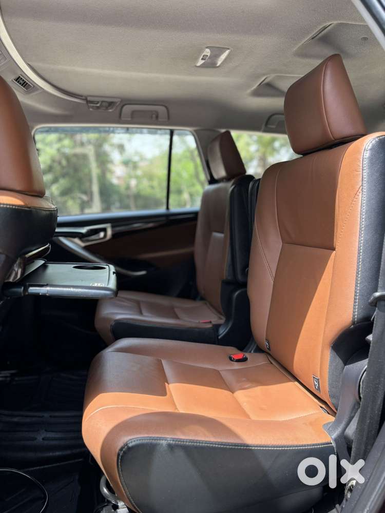 Toyota Innova Crysta 2.8 Zx At 7 Seater, 2019, Diesel