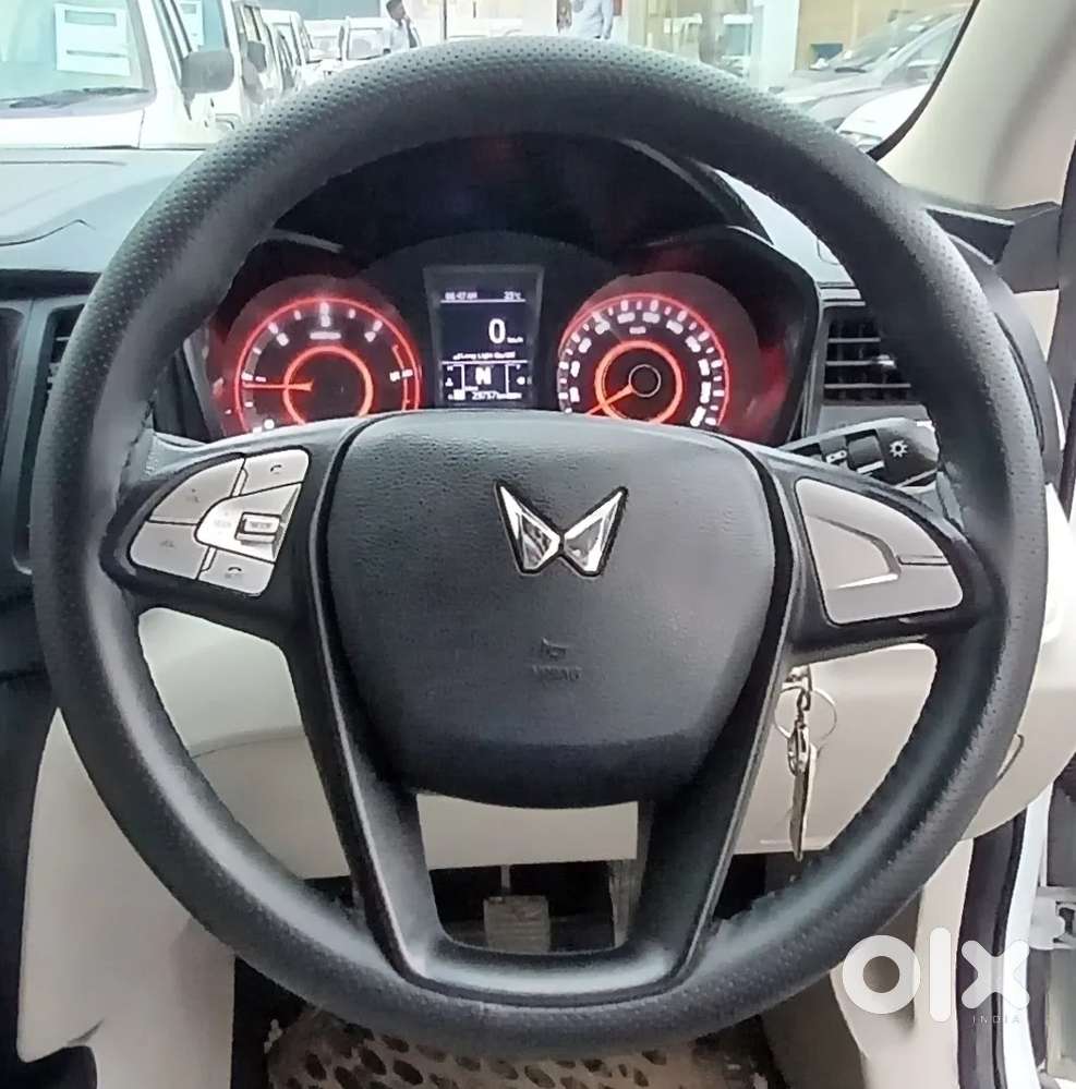 Mahindra Xuv300 W8 Diesel, 2024, Diesel