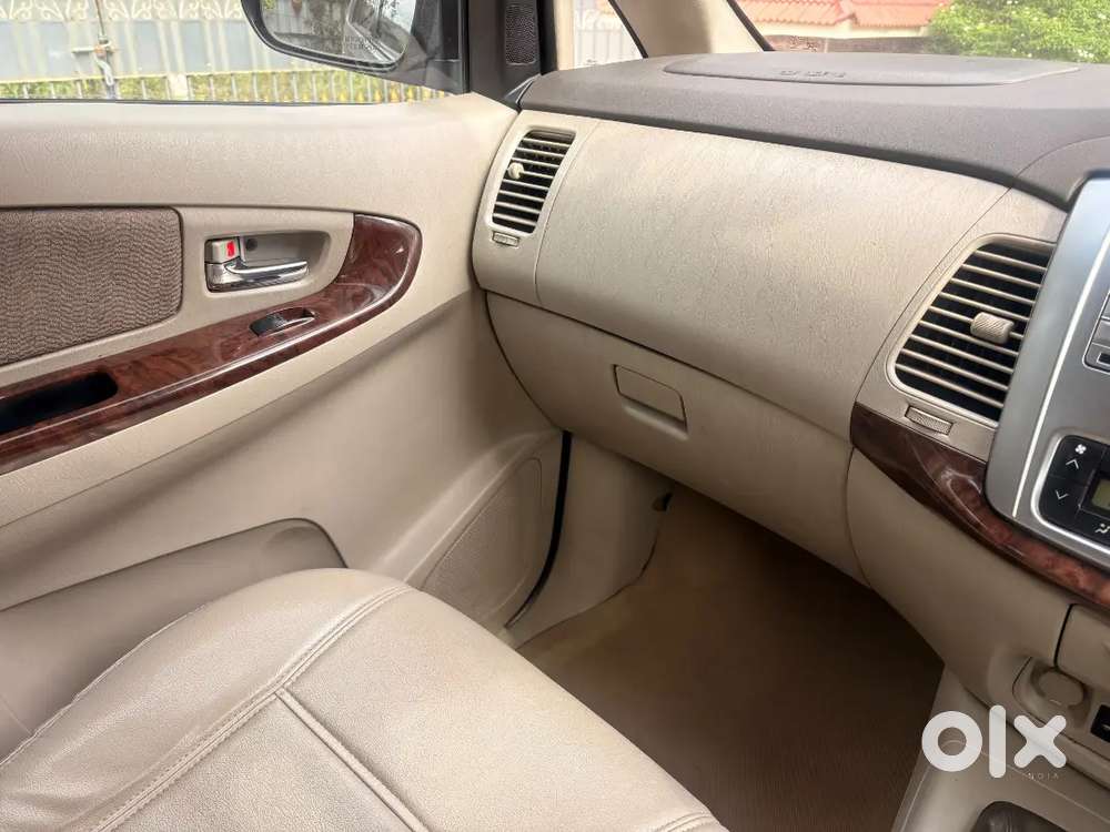 Toyota Innova Diesel 2014 7 Str
