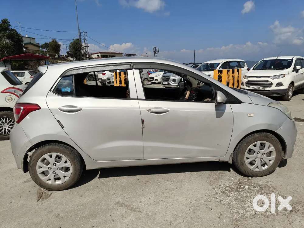Hyundai Grand I10 2016 Petrol 90000 Km Driven
