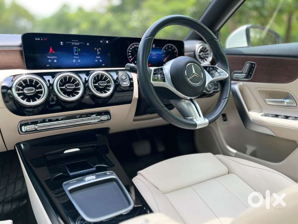 Mercedes-benz A-class Limousine 200, 2023, Petrol