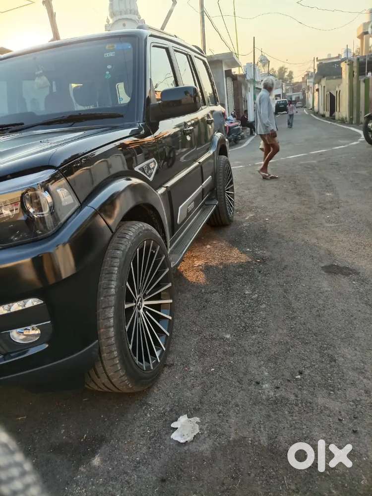Good Condition 1st Owner All New