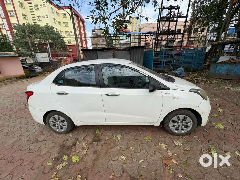 Hyundai Xcent 2017 Diesel Well Maintained