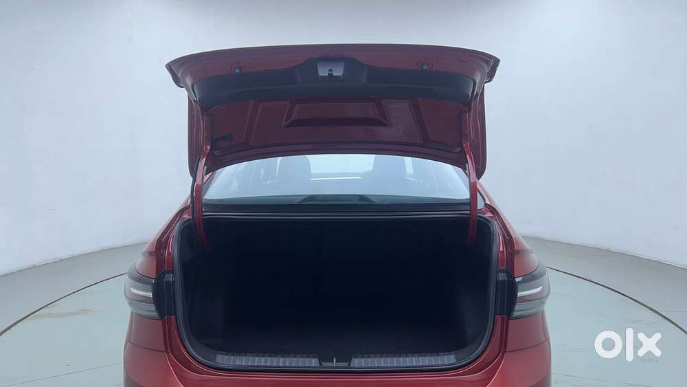Volkswagen Virtus Highline Plus 1.0 Tsi At, 2024, Petrol