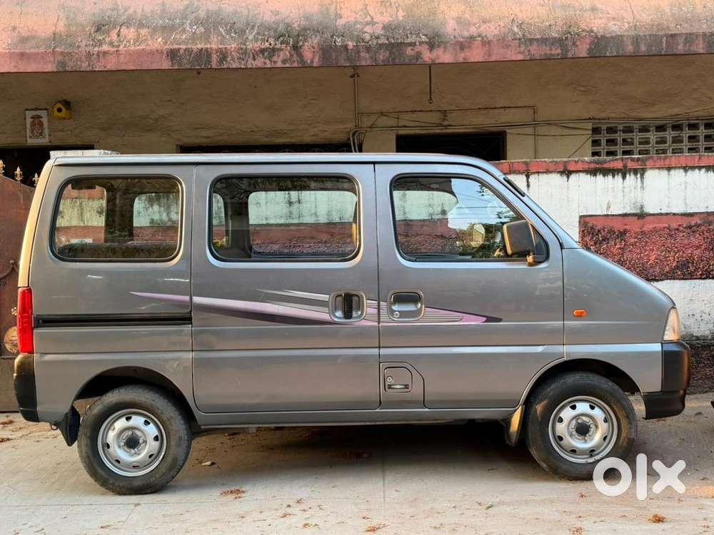 Maruti Suzuki Eeco 2017 Petrol Well Maintained
