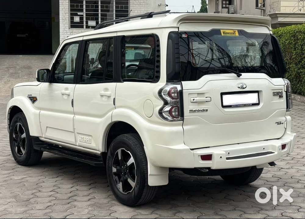 Mahindra Scorpio S10 2wd Mt 2015, 69500 Kms Uttarakhand Registration.