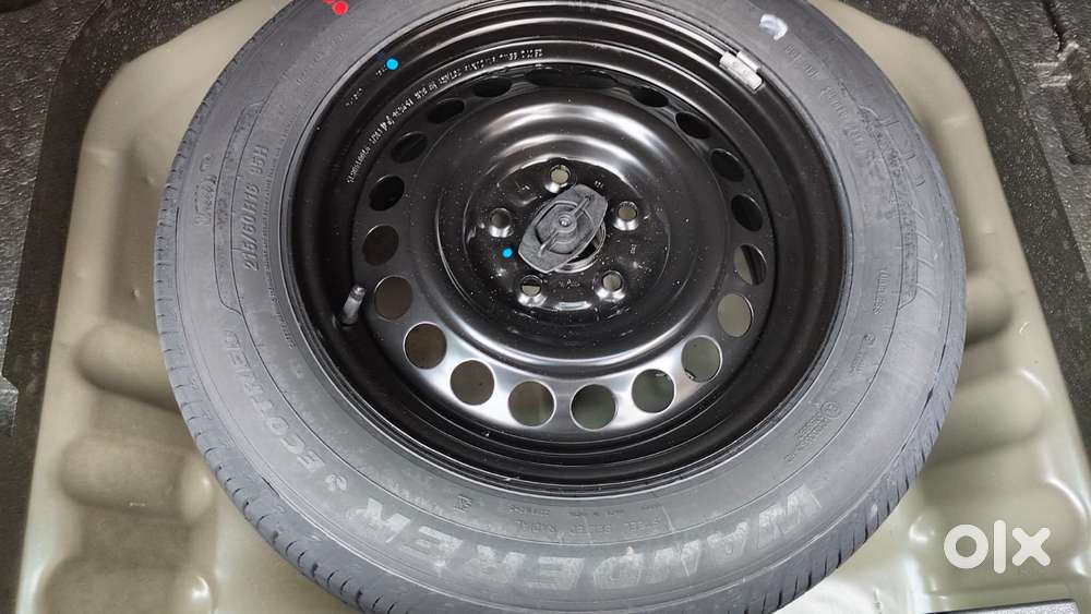 Maruti Suzuki Brezza 1.5 Vxi Smart Hybrid, 2025, Petrol