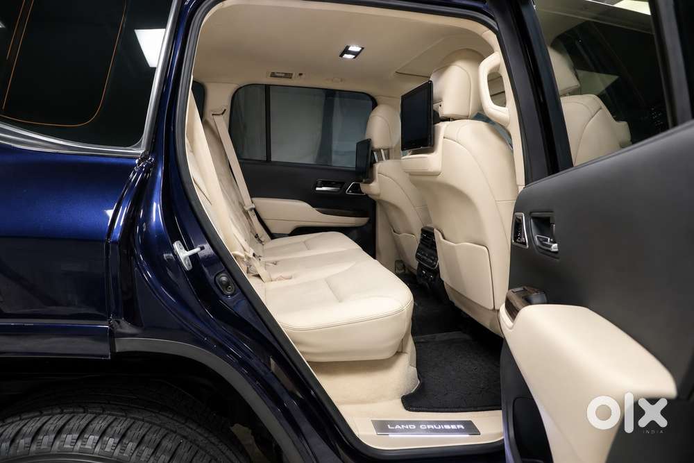 Toyota Land Cruiser 3.3 Zx Diesel, 2023, Diesel