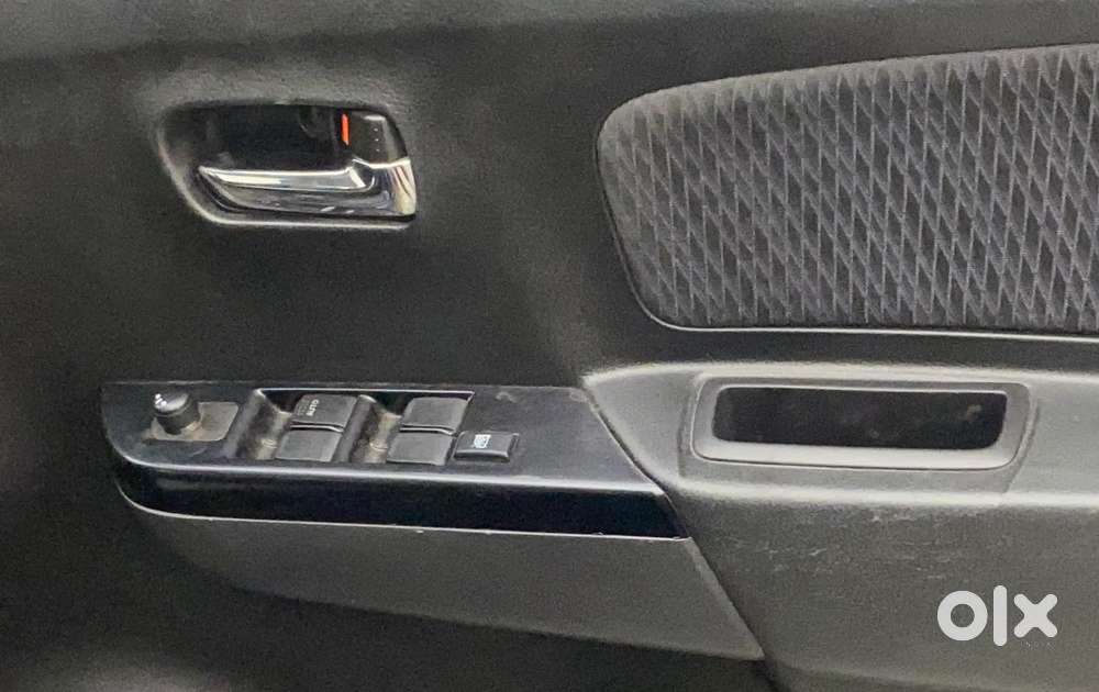 Maruti Suzuki Wagon R Stingray Vxi, 2014, Petrol