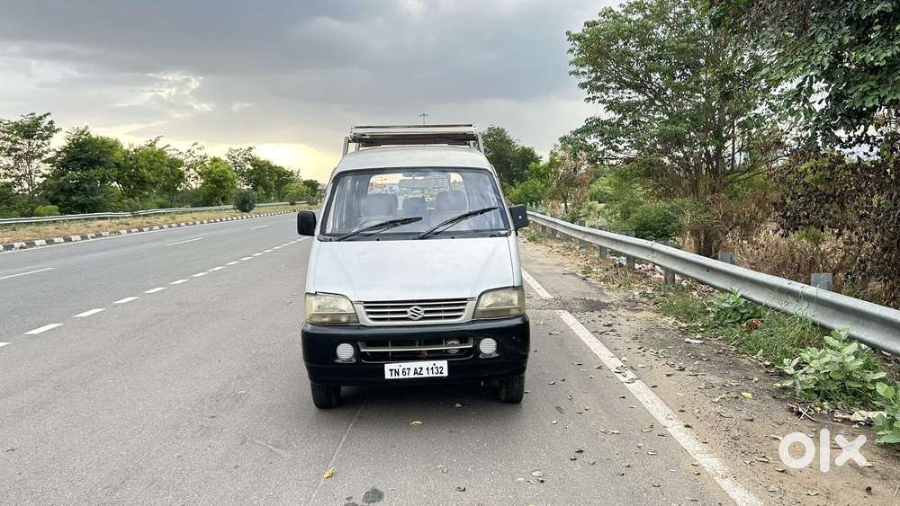 Maruti Suzuki Versa Dx1 8 Seater, 2008, Petrol