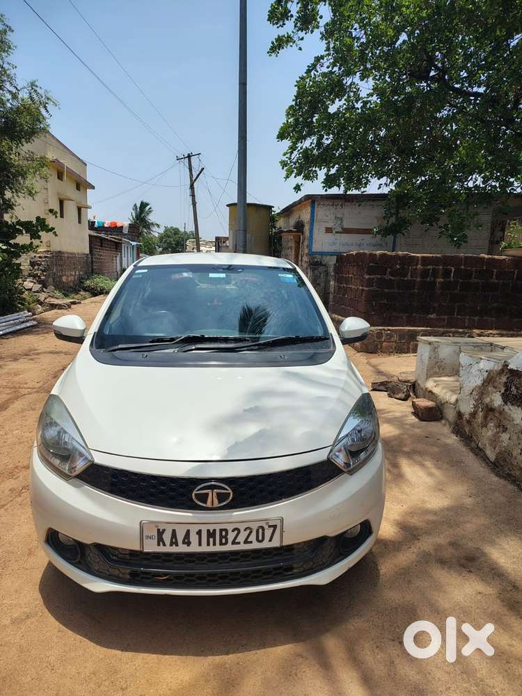Tata Tigor Petrol 2017