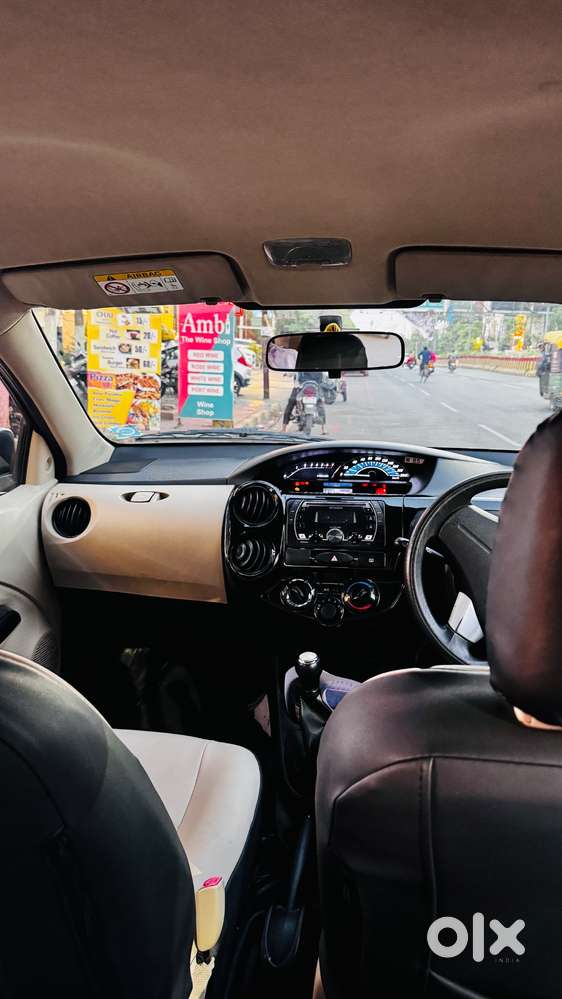 Toyota Etios Liva 2017 Petrol Well Maintained