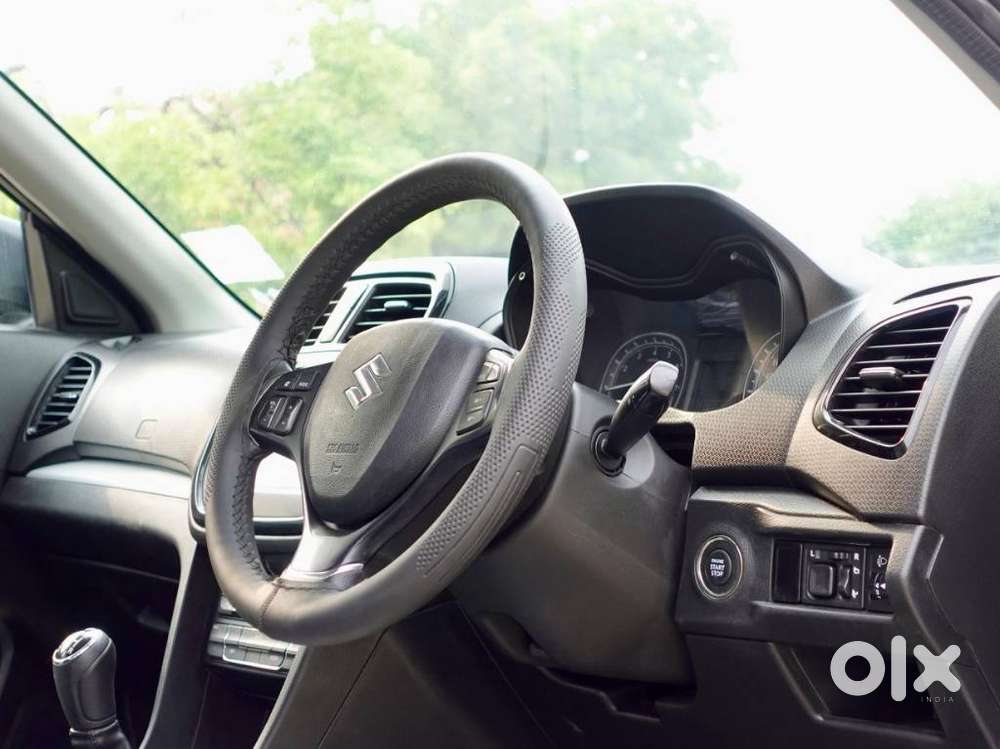 Maruti Suzuki Brezza 1.5 Zxi Smart Hybrid, 2022, Petrol