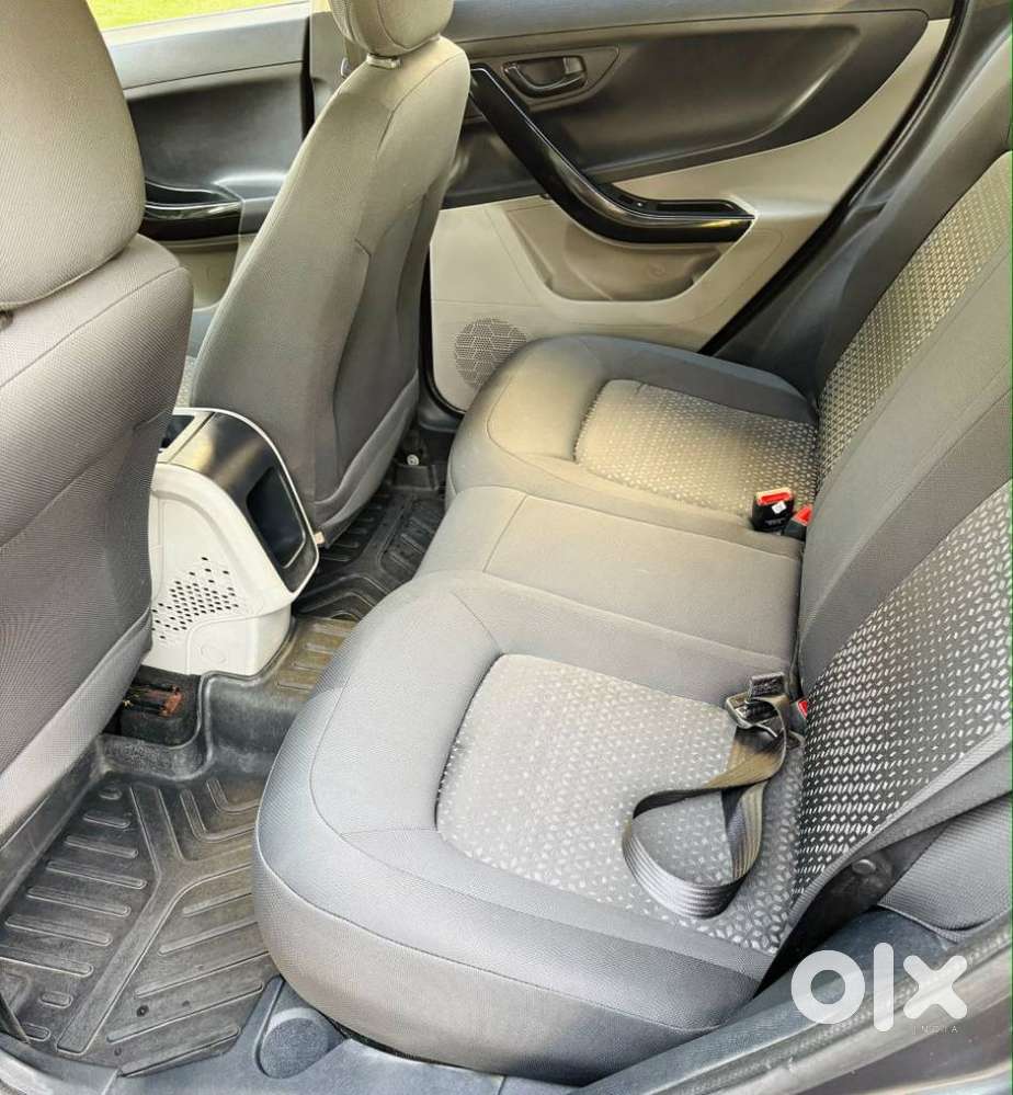 Tata Nexon 1.5 Revotorq Xm (s), 2018, Diesel