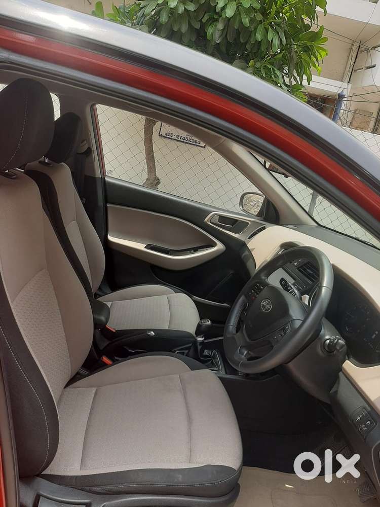 Hyundai I20 Petrol Asta Option, 2016, Petrol