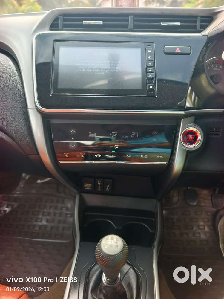 Honda City I-vtec V, 2018, Petrol