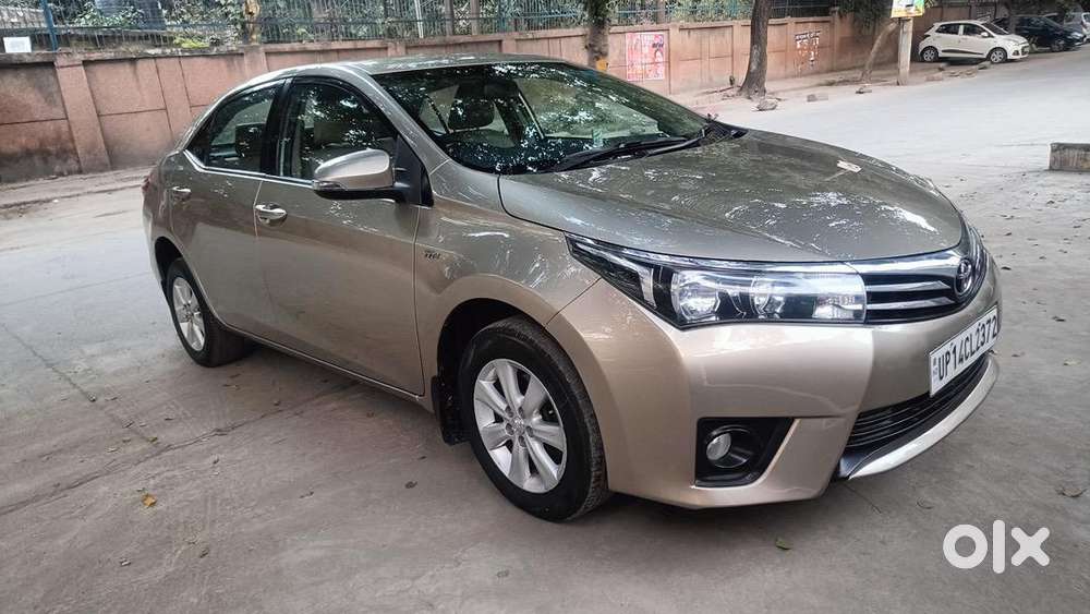 Toyota Corolla Altis 2014 Petrol Well Maintained