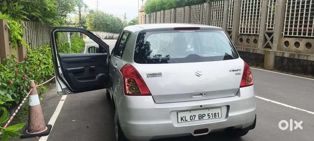 Maruti Suzuki Swift 2010 Car