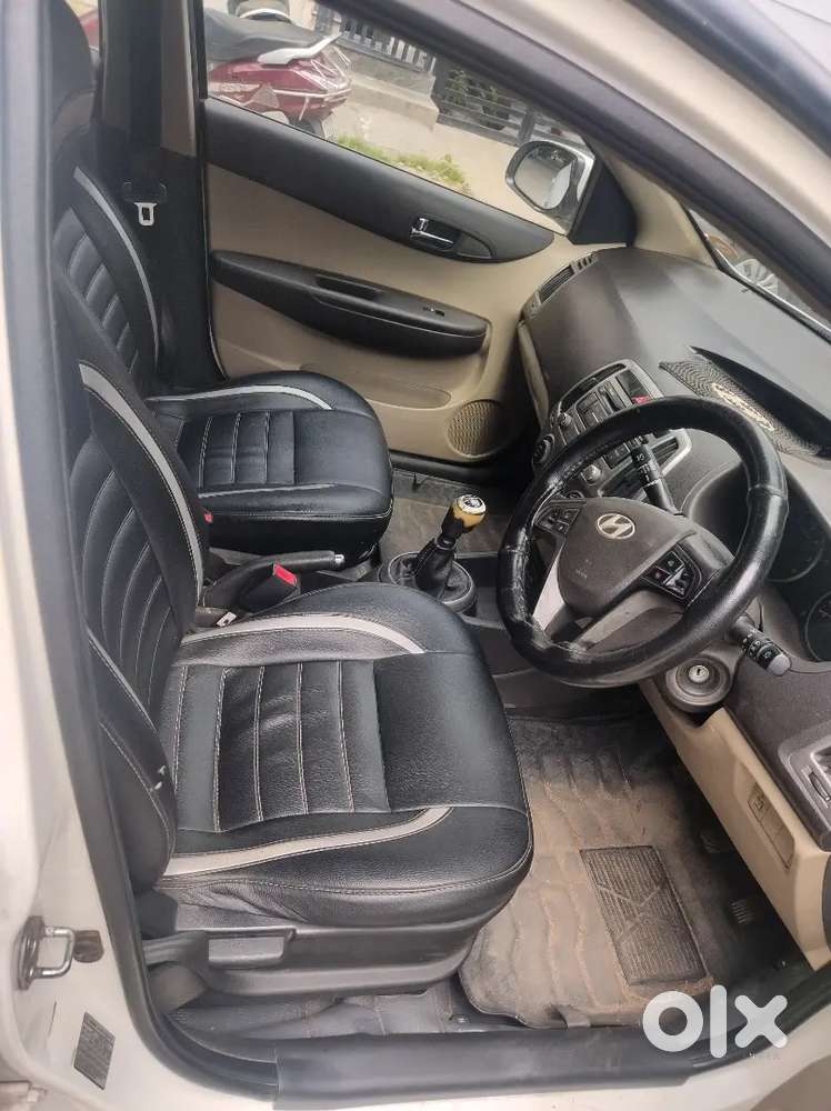 Hyundai I20 Sportz 2012 Diesel With 4th Owner