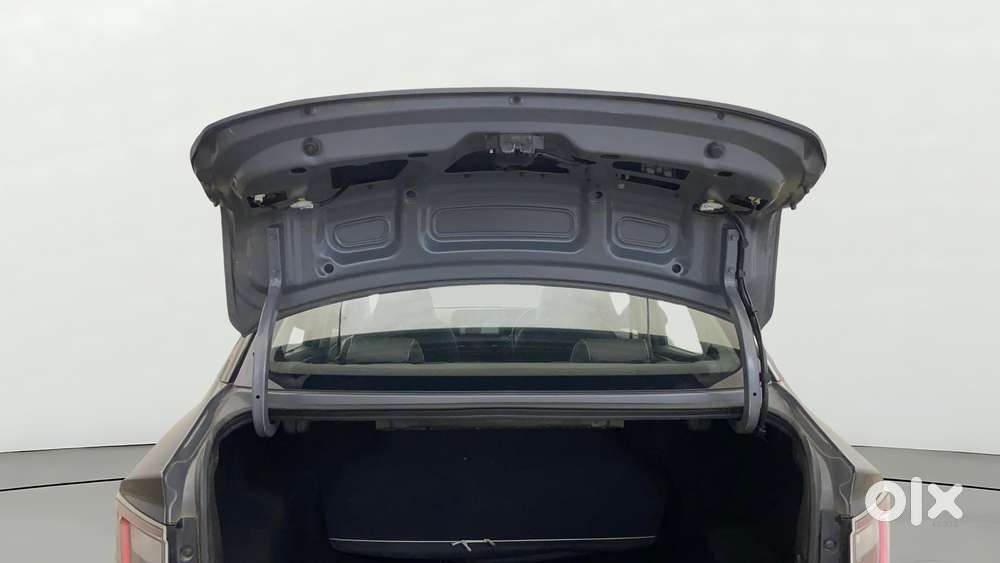 Hyundai Aura 1.2 E Petrol Mt, 2021, Petrol