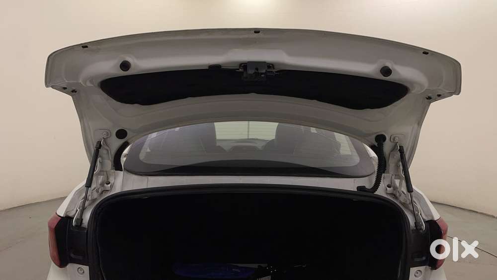 Tata Tigor Xza, 2018, Petrol