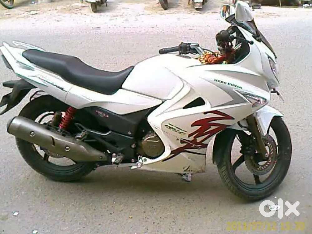 Hero Honda Karizma ZMR July 2011- 60000 Motorcycles 1825105721
