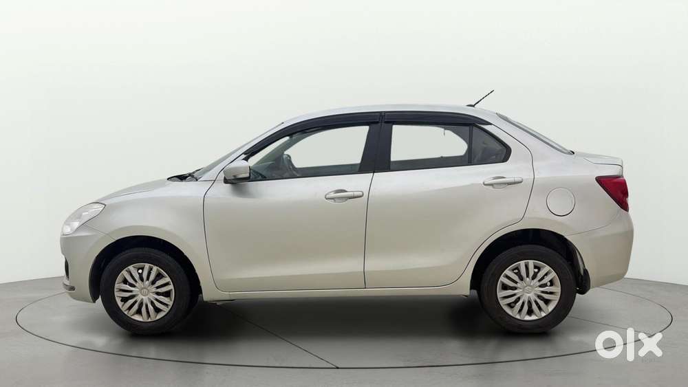 Maruti Suzuki Swift Dzire Amt Vxi, 2017, Petrol