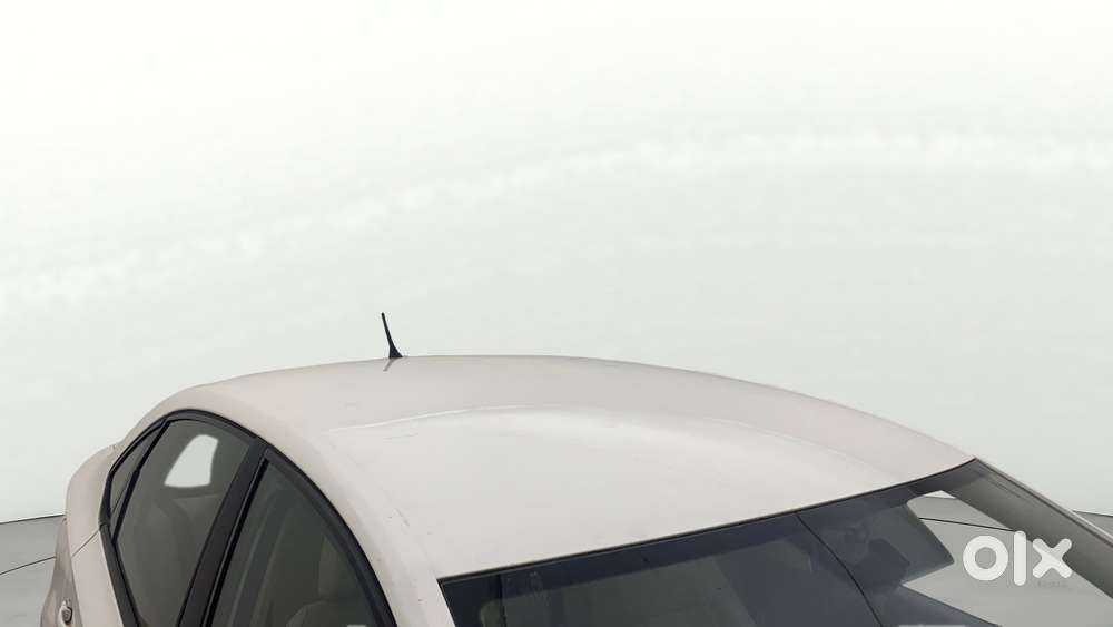 Volkswagen Vento 2010-2013 Petrol Highline, 2014, Petrol