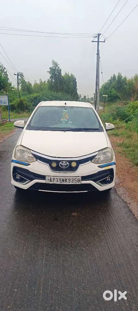 Toyota Etios 2015 Diesel Well Maintained