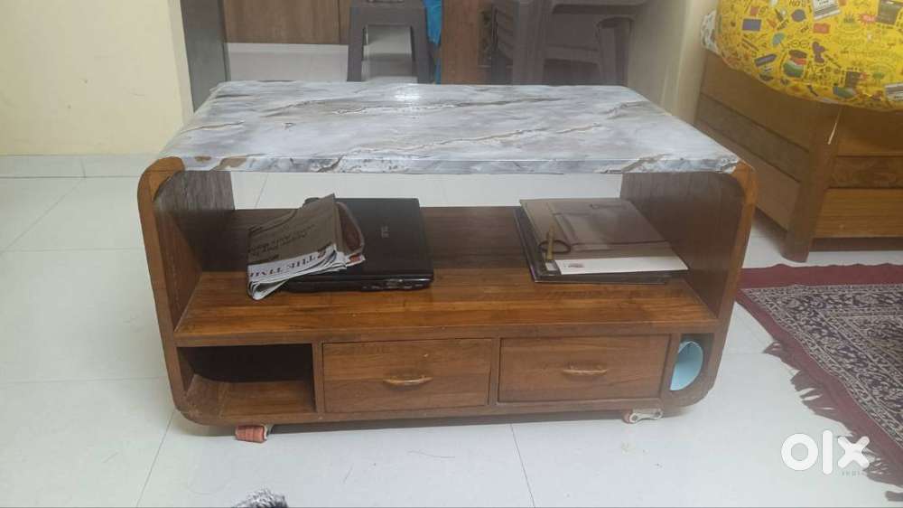 Central table for sale- adajan