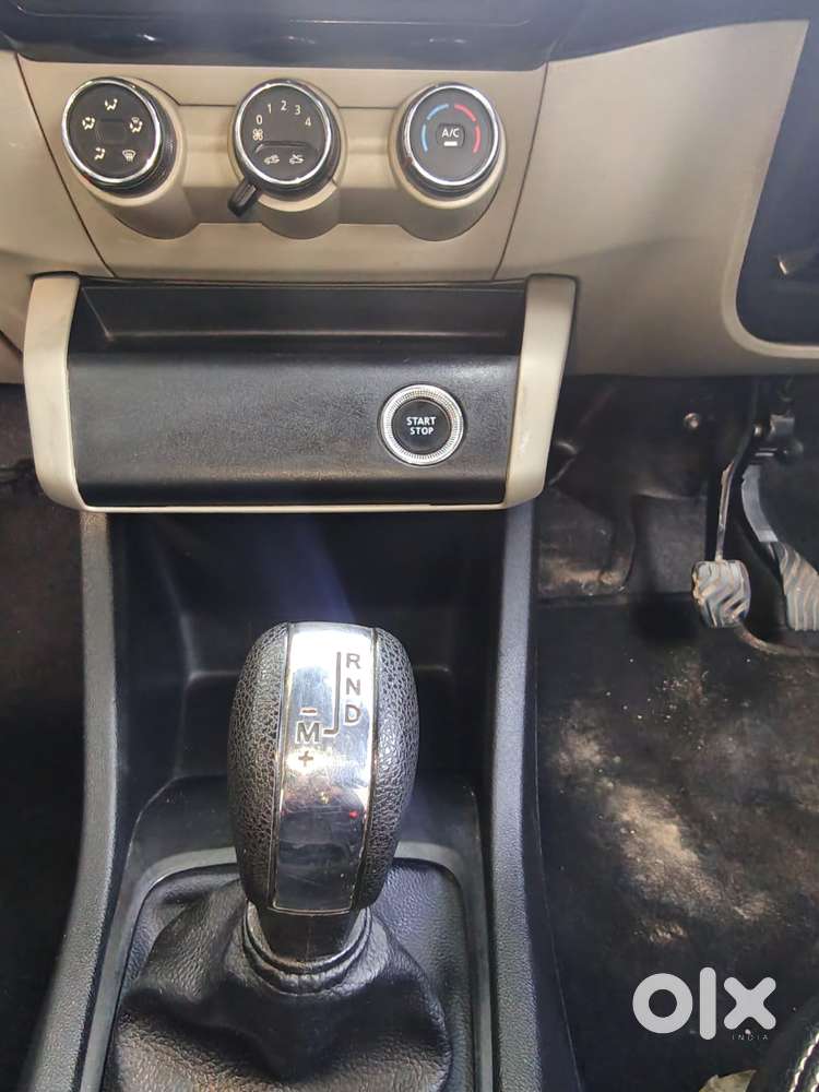 Renault Triber 1.0 Rxz Amt Dual Tone, 2021, Petrol