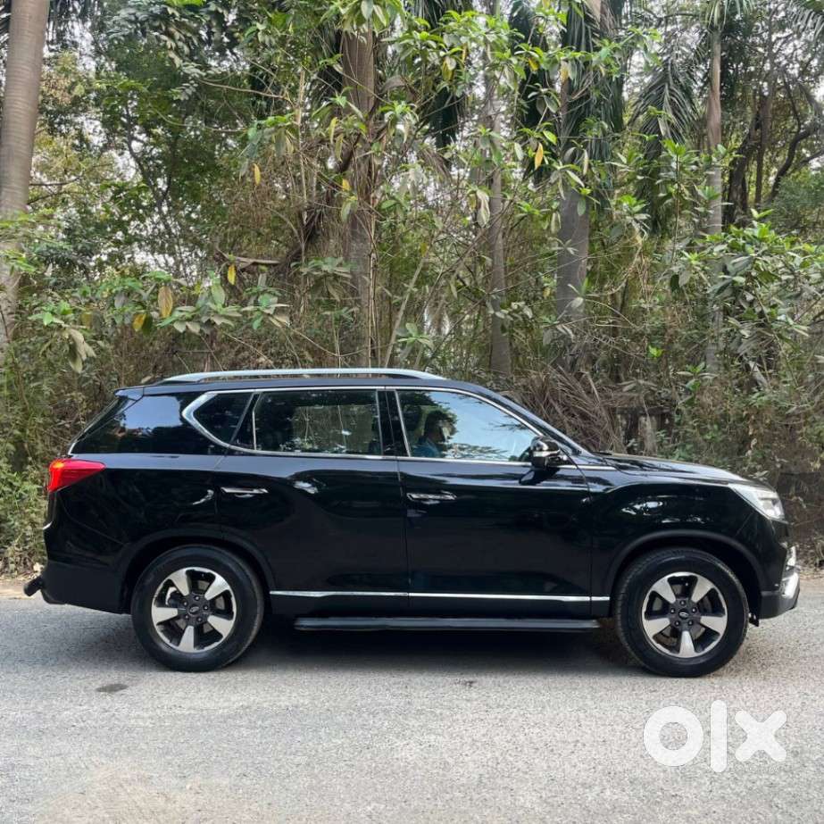 Mahindra Alturas G4 4wd At, 2021, Diesel