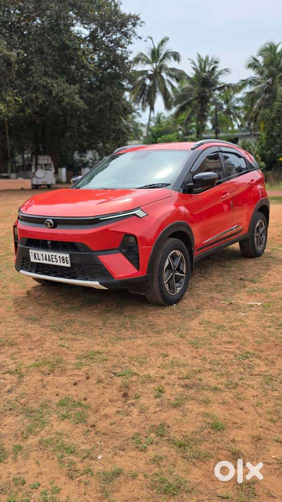 Tata Nexon Creative Plus 1.2 Petrol 6mt Dark Edition, 2024, Petrol