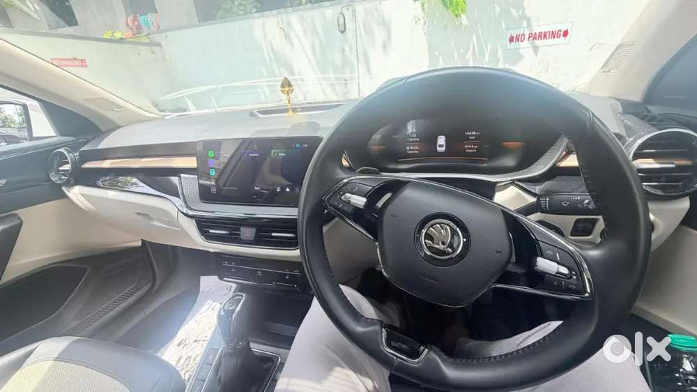 Skoda Slavia 2025 Petrol 14000 Km Driven
