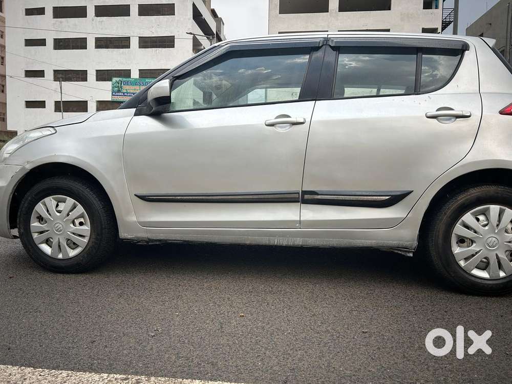 Maruti Suzuki Swift Lxi Optional-o, 2017, Cng & Hybrids