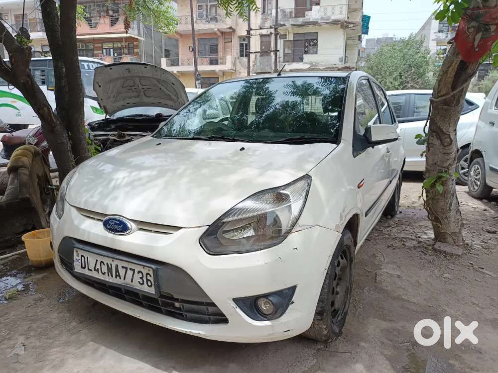 Ford Figo Base Mt 2012