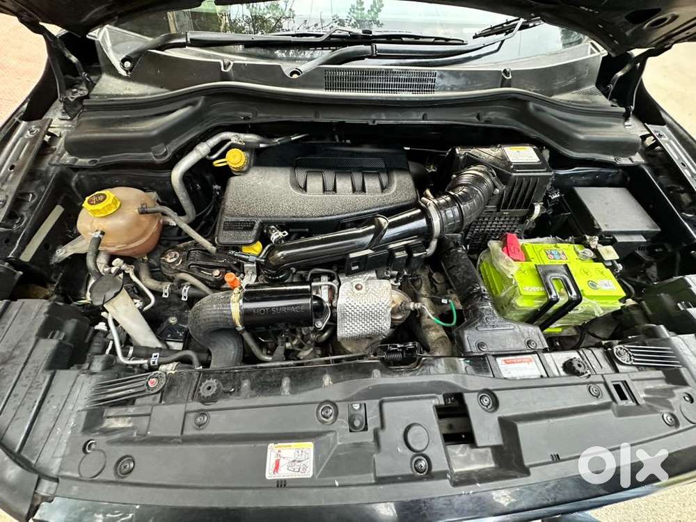  Mahindra Xuv300 W8 Optional Petrol 2022 Petrol