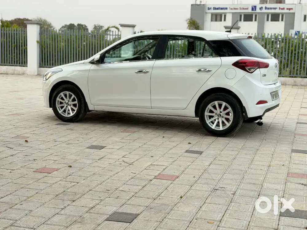 Hyundai New I20 2018 Diesel 65000 Km Driven
